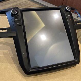 Modifikasi Head Unit Toyota Zenix Terbaru: Sentuhan Modern untuk Pengalaman Berkendara Lebih Canggih